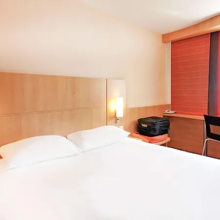 Ibis Ferrand Montferrand Hotell 3*