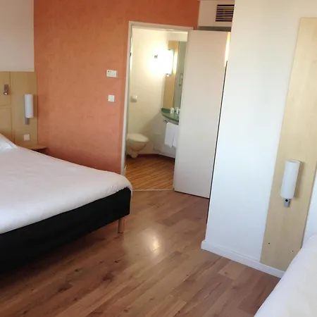 Ibis Ferrand Montferrand 3* Clermont-Ferrand