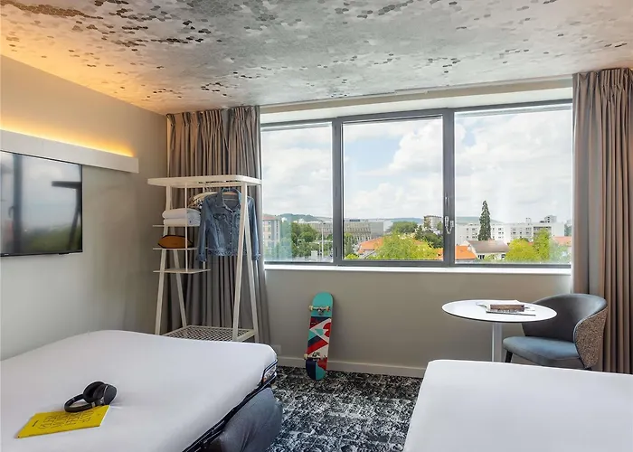 Отель Ibis Ferrand Montferrand Клермон-Ферран